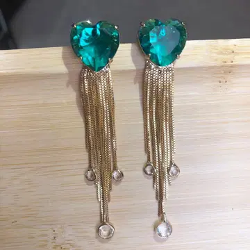 에메랄드 그린 하트 귀걸이