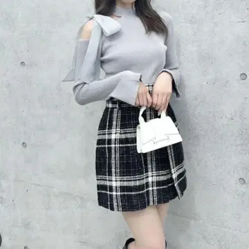 더즈린 원숄더 리본 니트 상의 그레이