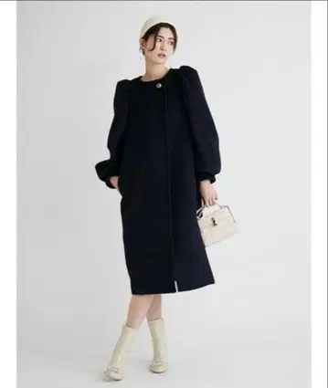 CELFORD 셀포드 메탈 버튼 퍼프 슬리브 코트