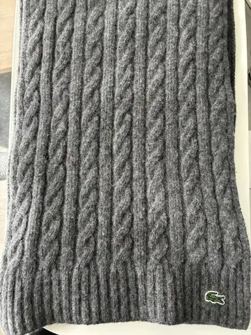 새상품급 LACOSTE 머플러