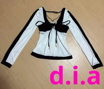 d.i.a 상의 긴팔
