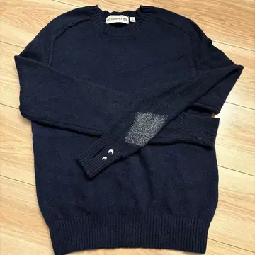 [ UNIQLO x ANYA HINDMARCH ] 캐시미어 니트 네이비