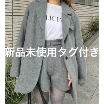 샤기 오버 자켓 & 다트 라운드 형태 숏팬츠