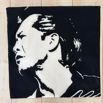 야자와 에이요시 쿠션 커버 빅 비트