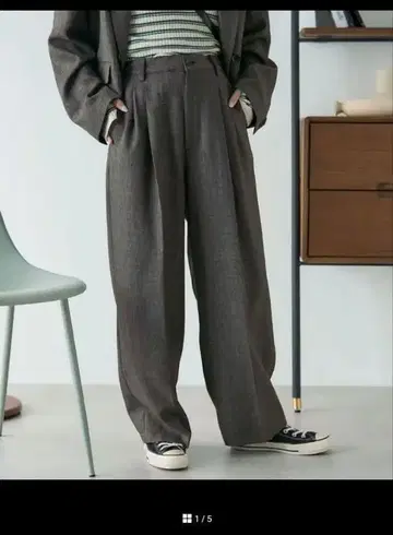 FREAK'S STORE 울리 터치 턱 와이드 팬츠 S 사이즈