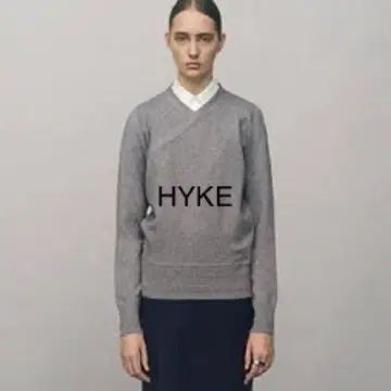 HYKE 코튼 캐시미어 C/C V넥 니트