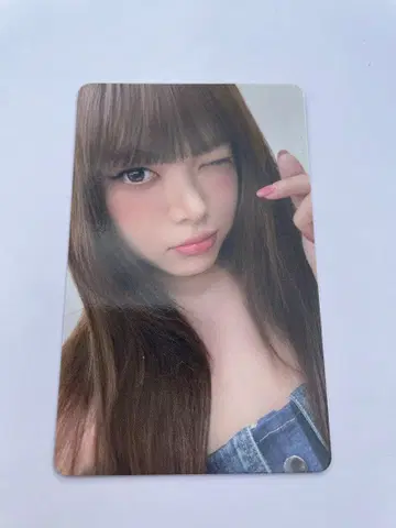 Le Sserafim 도쿄돔 FC 한정판 트레이딩 카드 운채