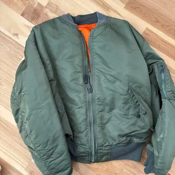 MA-1 플라이트 자켓 올리브 그린