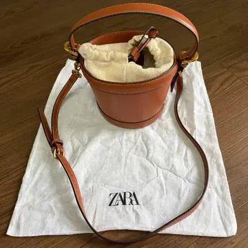 ZARA 브라운 버킷백 수납 가방 포함