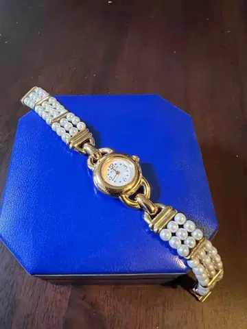 VENDOME 골드 펄 아날로그 손목시계