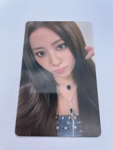 Le Sserafim 도쿄돔 FC 한정판 트레이딩 카드 윤진