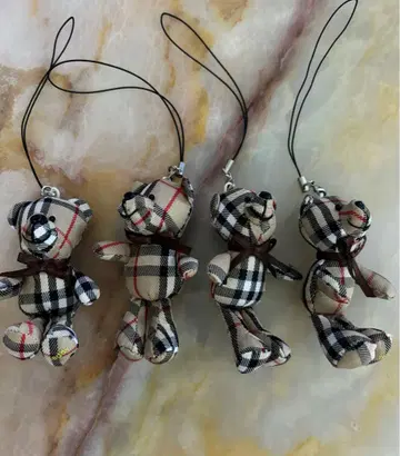 새상품 체크 무늬 테디베어 스트랩 4개 세트