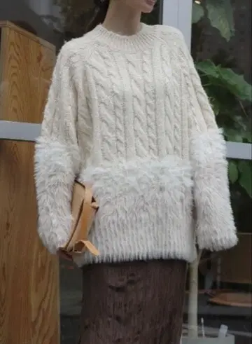 [ 가격 인하 가능! ] WILLFULLY 그라데이션 니트