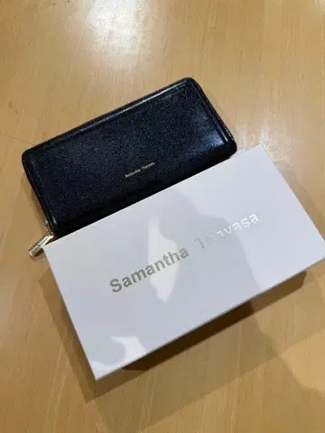 사만사 타바사 블랙 장지갑