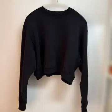 HYKE CROPPED SWEAT SHIRT 블랙 사이즈 1