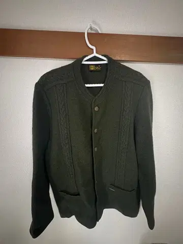 MVB Zero Vall Benaiages 니트 가디건