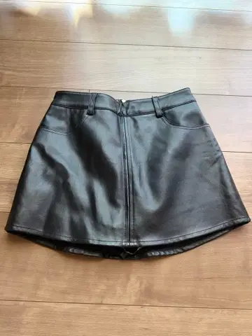 GYDA 가죽 미니 스커트 S 사이즈
