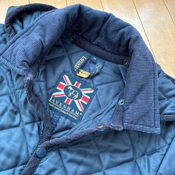 LAVENHAM 네이비 퀼팅 자켓