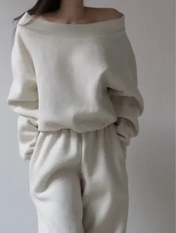 maisoncelon 오프숄더 맨투맨