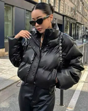 [새상품급] [즉시 구매 가능] 숏 기장 다운 자켓 S 블랙 합성 피혁