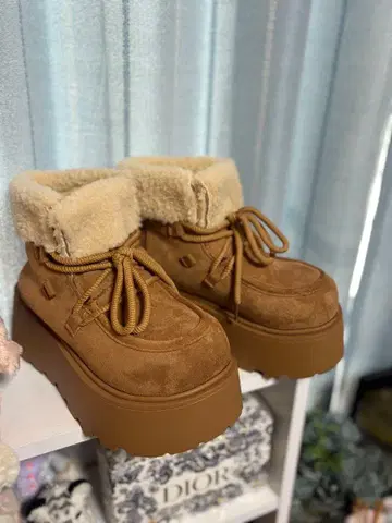 보아 안감 스웨이드 플랫폼 부츠