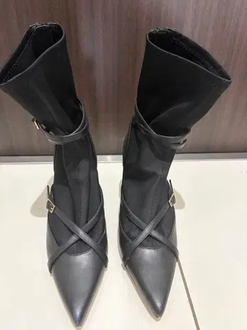 herlipto Double Belt Ankle Boots