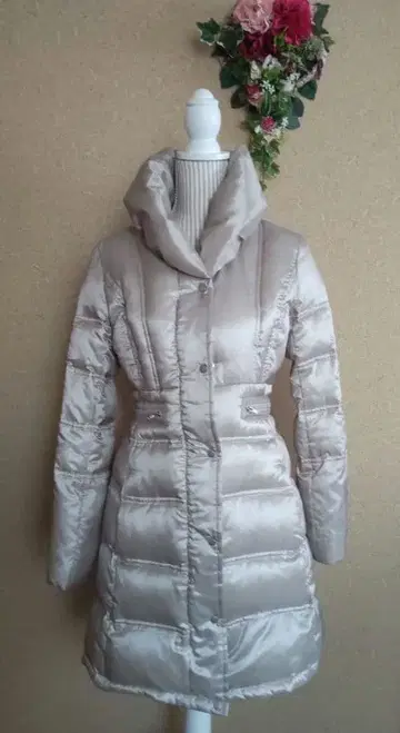 샴페인 컬러 롱 다운 자켓