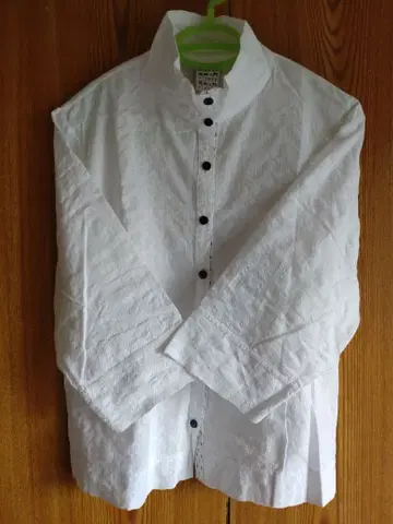 기 에몽 블라우스