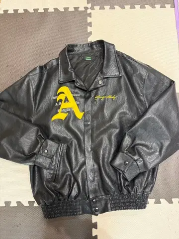 A.F.G.K 가죽 바시티 자켓