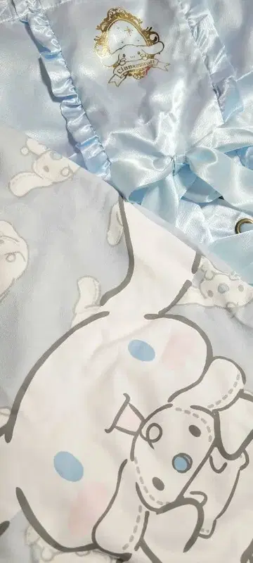 미사용 새상품 시나몬 상의 & 새틴풍 토트 세트 판매!! 시나모롤