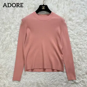 새상품급 ADORE 베이직 리브 니트 살몬 핑크 오렌지 크루넥