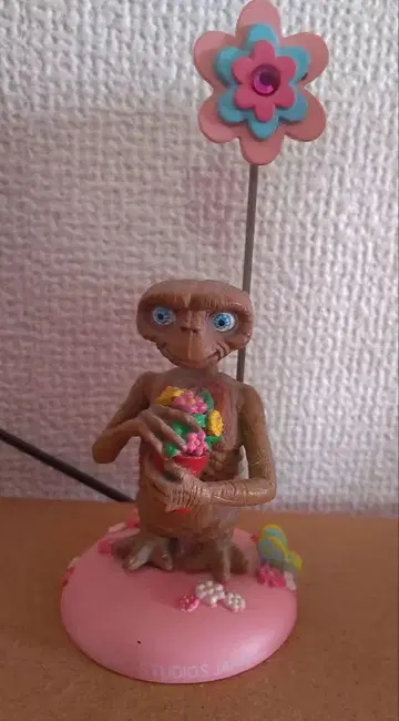 E.T. 피규어 메모 스탠드