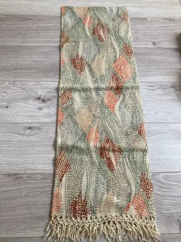 컬러풀 아트 베이지 오렌지 계열 스톨