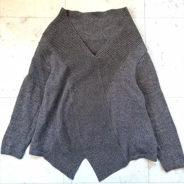 군겐도 Daily Life 코튼 혼방 V넥 변형 니트 그레이 일본제