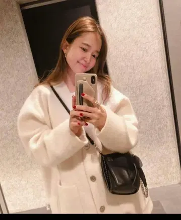 새상품급 yori 울모헤어 샤기 자켓