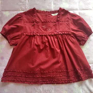 핑크하우스 로고 자수 블라우스