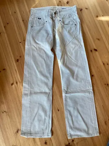 GAS 화이트 계열 스트레이트 데님 블리치 가공