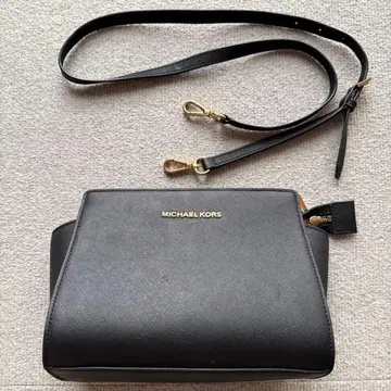 마이클코어스 MICHEAL KORS 숄더백 블랙