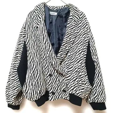 이마쥬 제브라 패턴 봄버 자켓 돌먼 슬리브 블루종