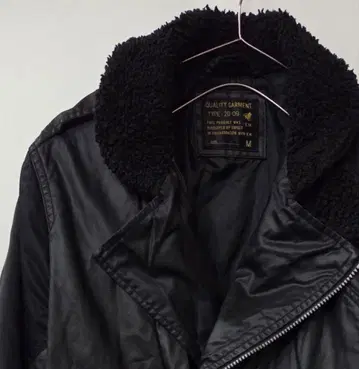 UNIQLO 올드 유니클로 보아 카라 부착 블랙 라이더 자켓