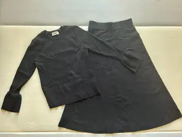 밀라오웬 니트 플레어 스커트 셋업 0 (S) 사이즈