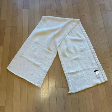 [ 미사용 새상품 ] 와이즈포리빙 아이보리 머플러