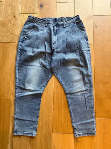 AMUY TRYSAY 테이퍼드 데님 팬츠 그레이