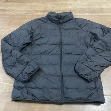 유니클로 남성용 울트라 라이트 다운 자켓 블랙 M