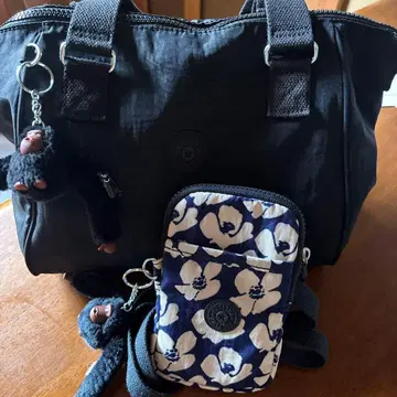 새상품급 키플링 세트