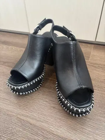 MOUSSY 청키힐 시착만 한 상품 새상품급