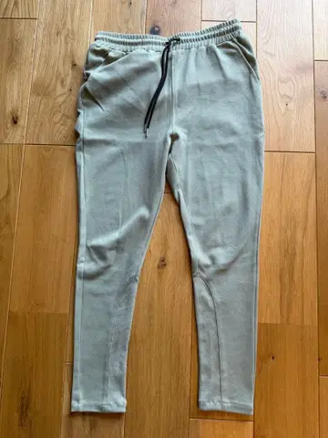 AMUY TRYBAY 라이트 그레이 슬림 핏 팬츠