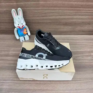 온 클라우드몬스트 2 러닝화 블랙/화이트 26cm