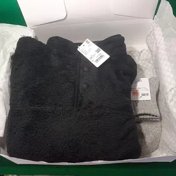 UNIQLO 긴팔 퍼 리 프리 플리스 세트 히트텍 하프 삭스 포함