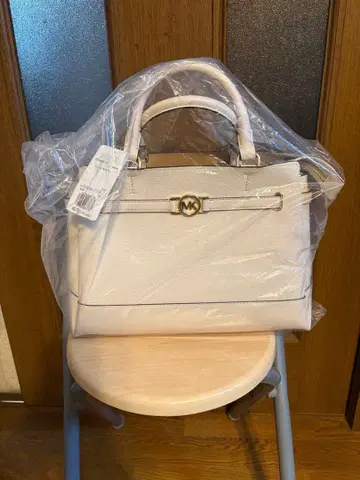 마이클코어스 REED 센터 지퍼 벨티드 새첼 라지